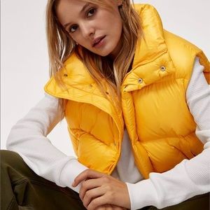 Aritzia The Mega Puff Vest sz M